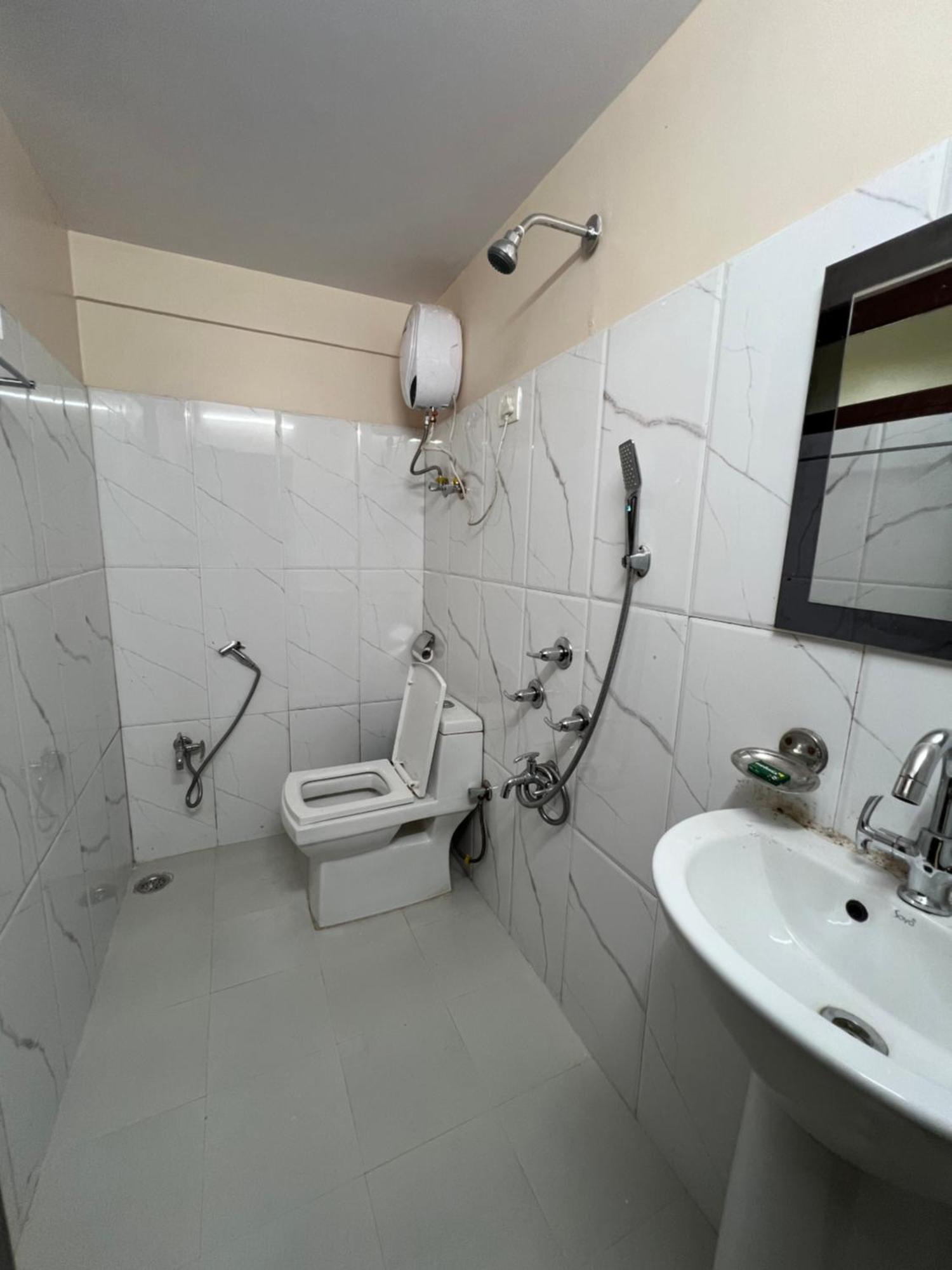 Hotel Hill Top دارجيلنغ المظهر الخارجي الصورة