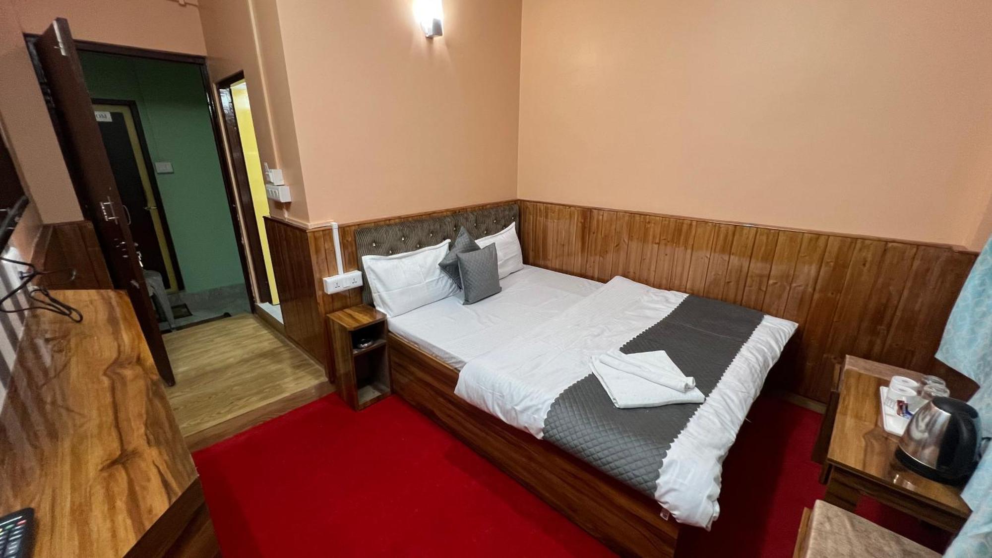 Hotel Hill Top دارجيلنغ المظهر الخارجي الصورة